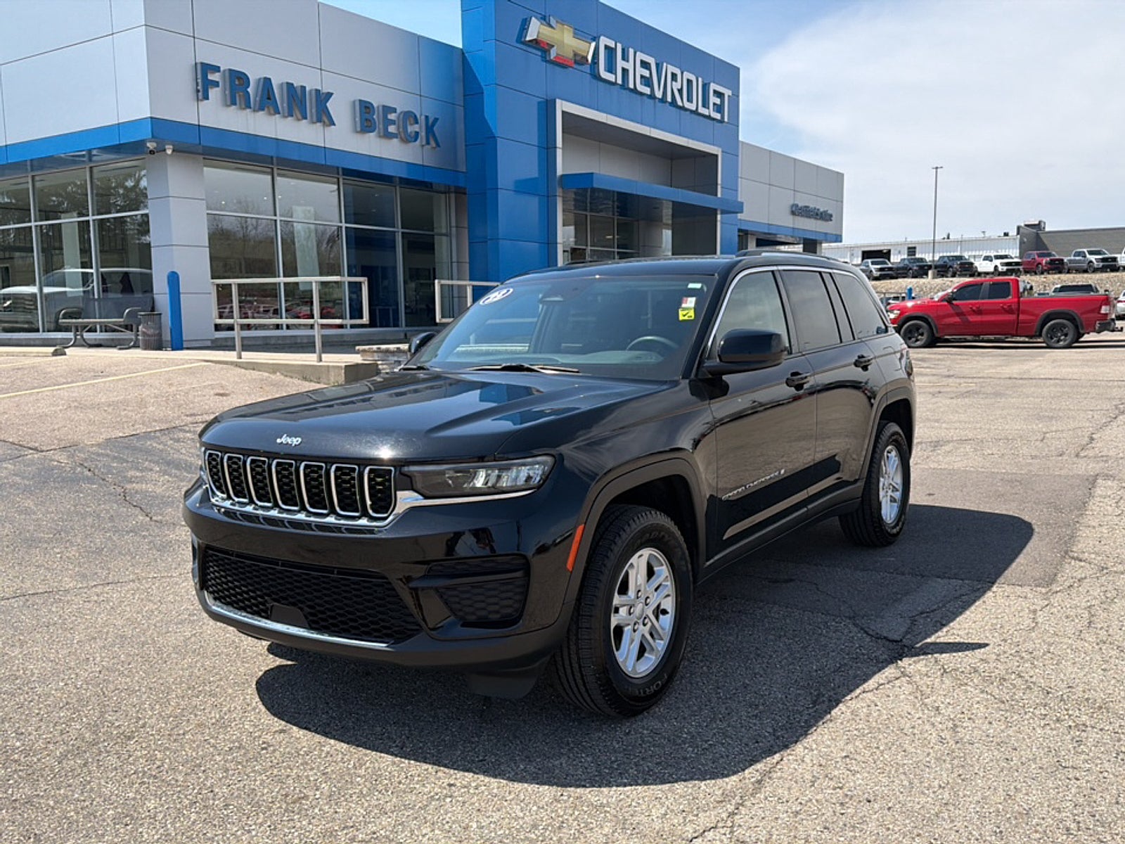 2023 Jeep Grand Cherokee Laredo