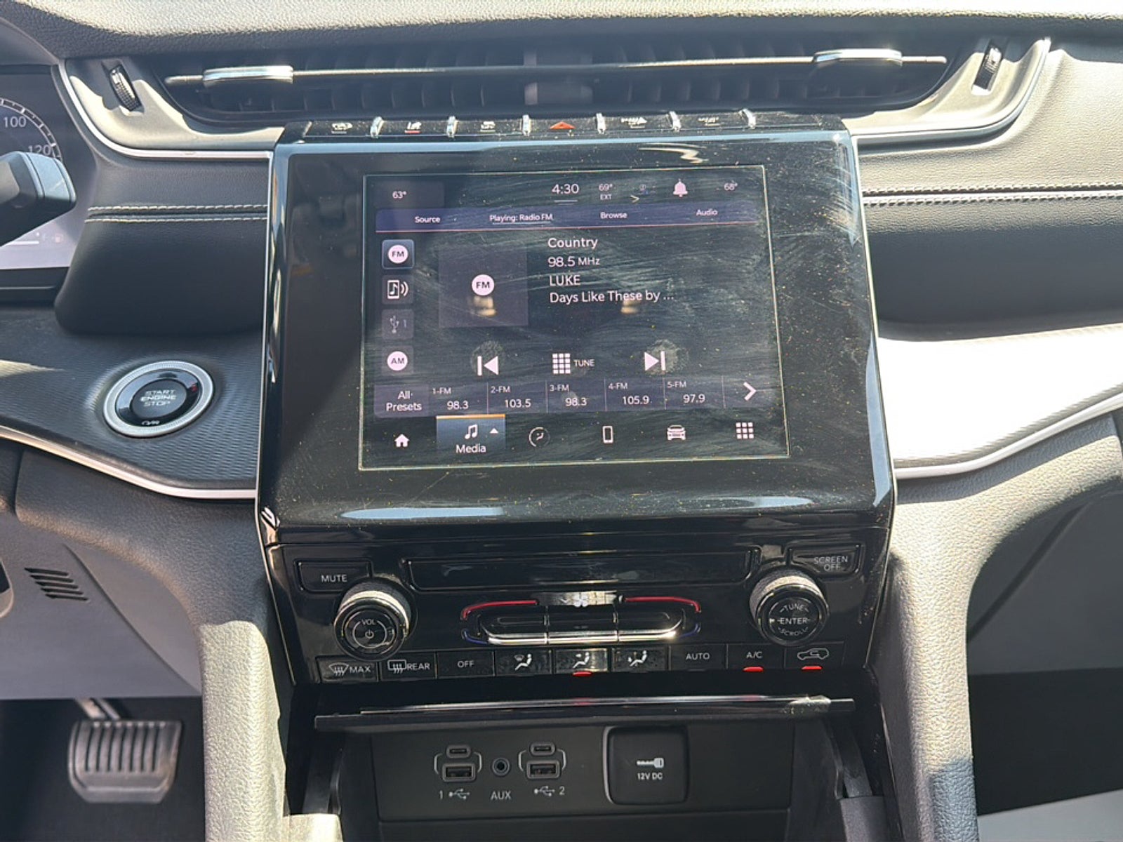 2023 Jeep Grand Cherokee Laredo