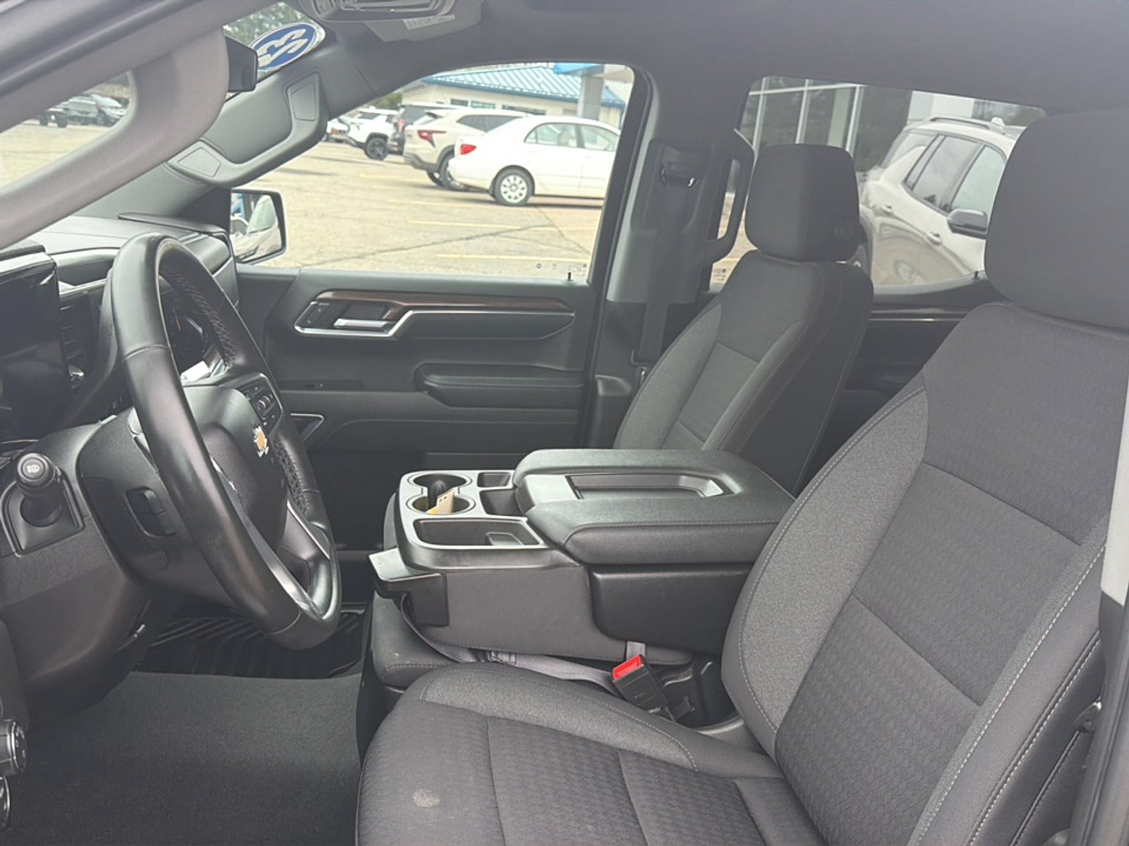 2023 Chevrolet Silverado 1500 LT (2FL)