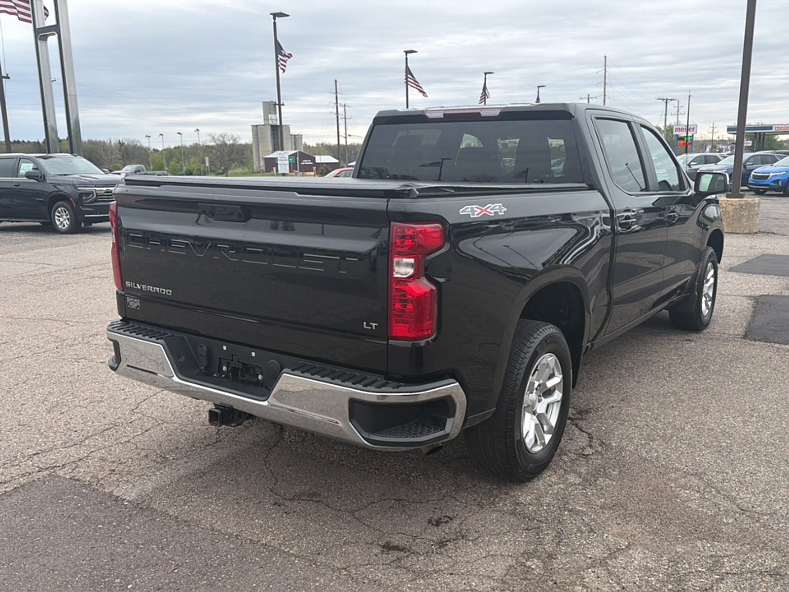 2023 Chevrolet Silverado 1500 LT (2FL)