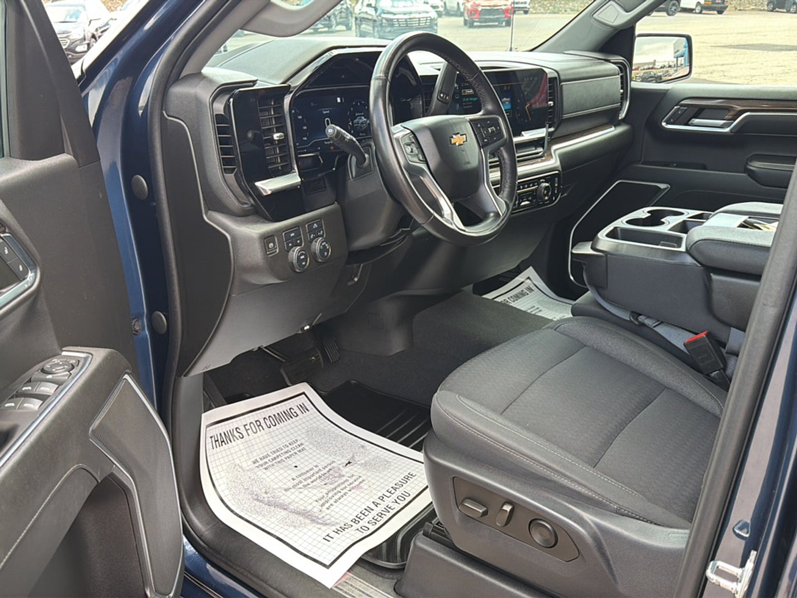2023 Chevrolet Silverado 1500 LT (2FL)