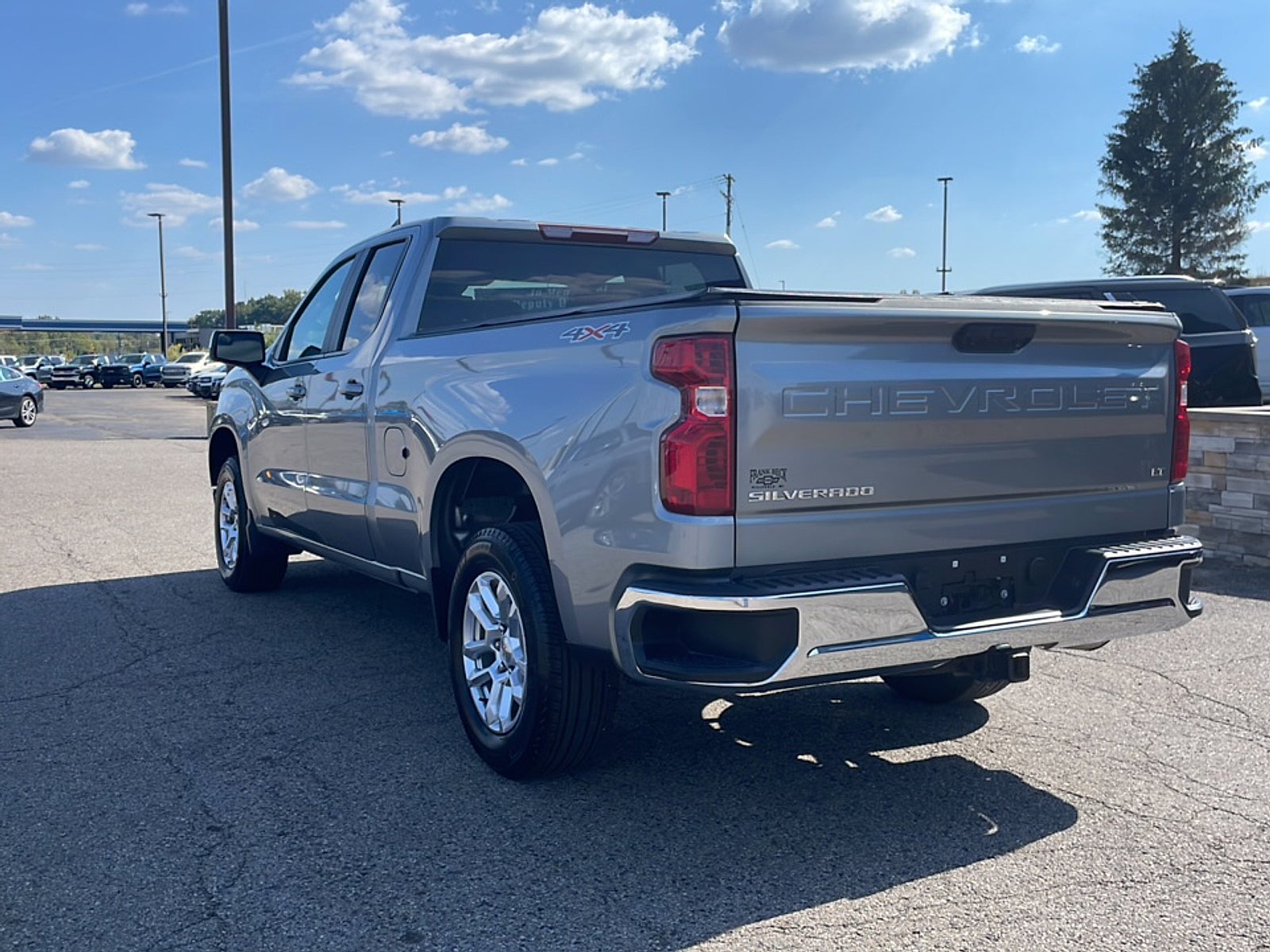 2024 Chevrolet Silverado 1500 LT (2FL)