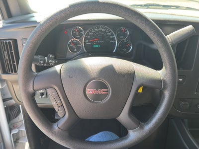 2025 GMC Savana Passenger LT