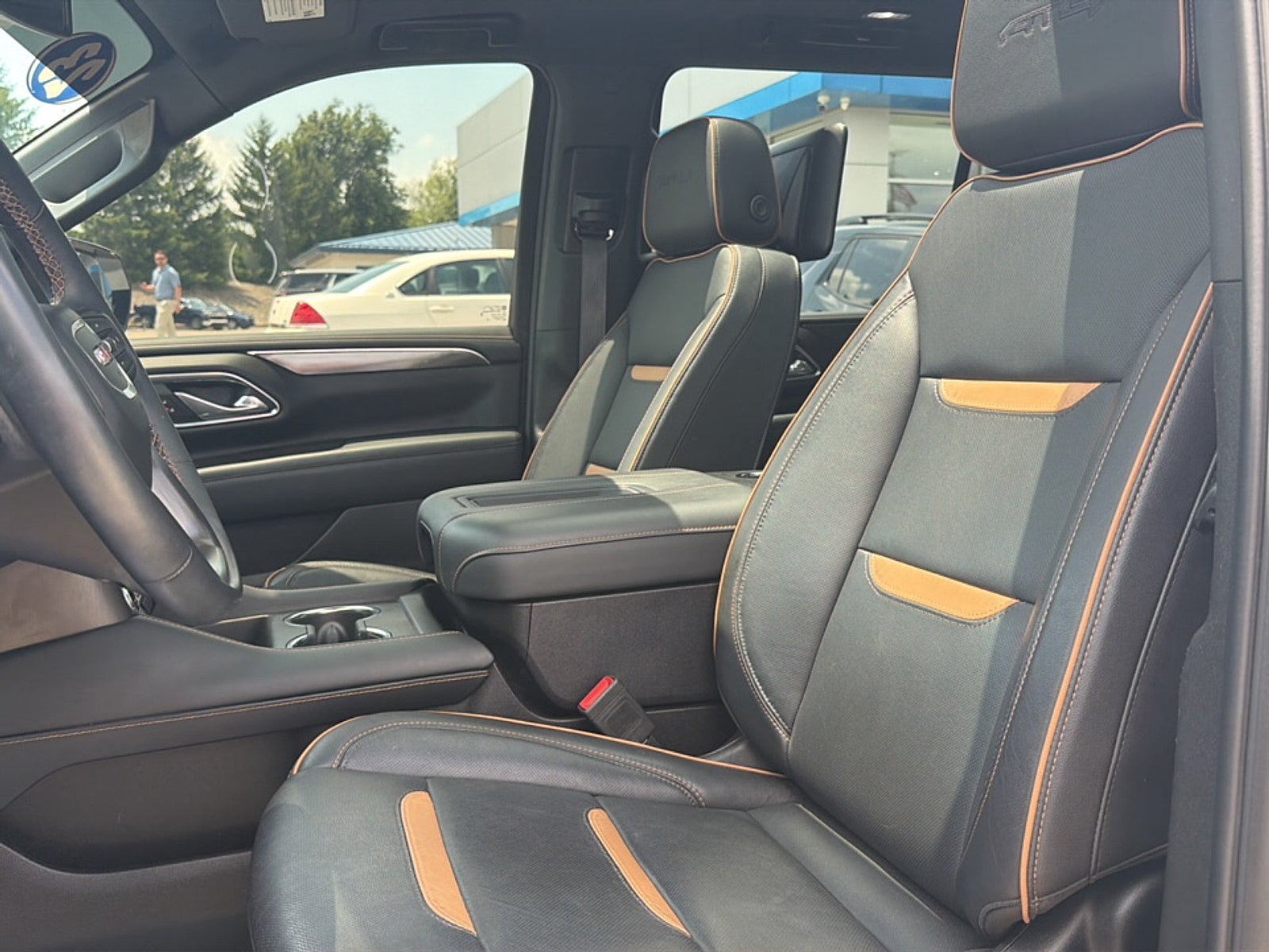 2023 GMC Yukon XL AT4