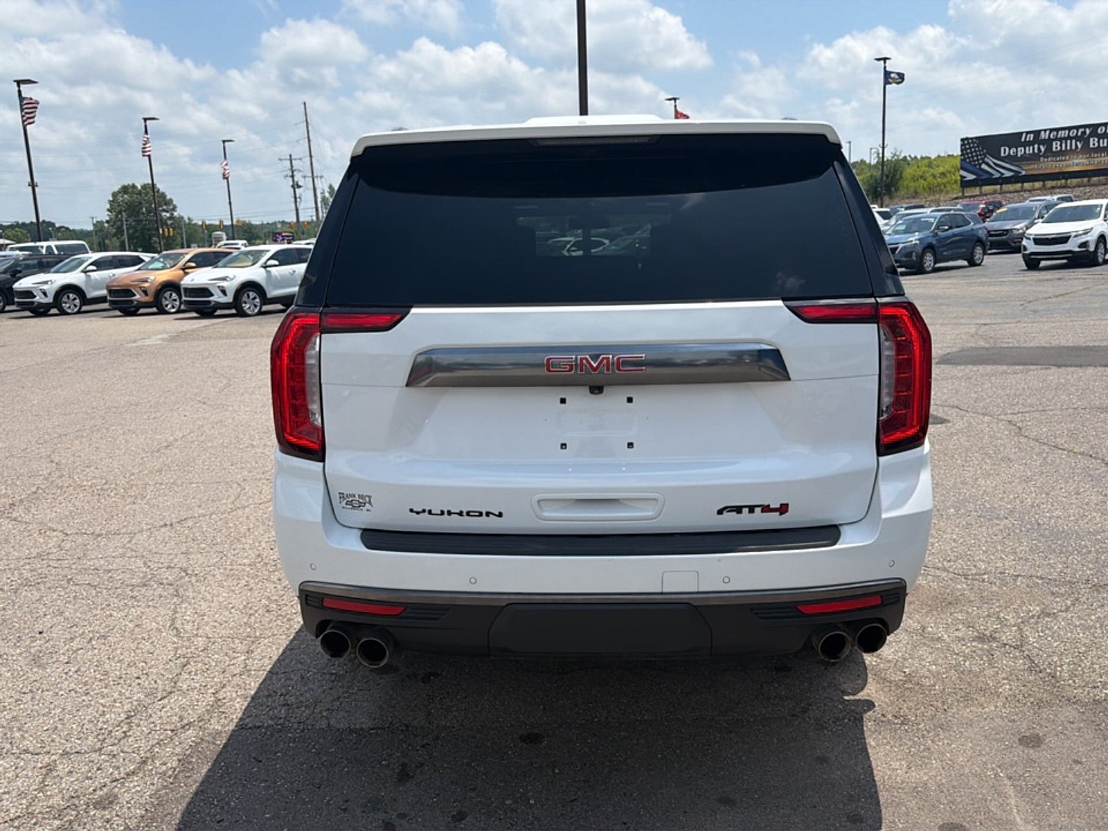 2023 GMC Yukon XL AT4
