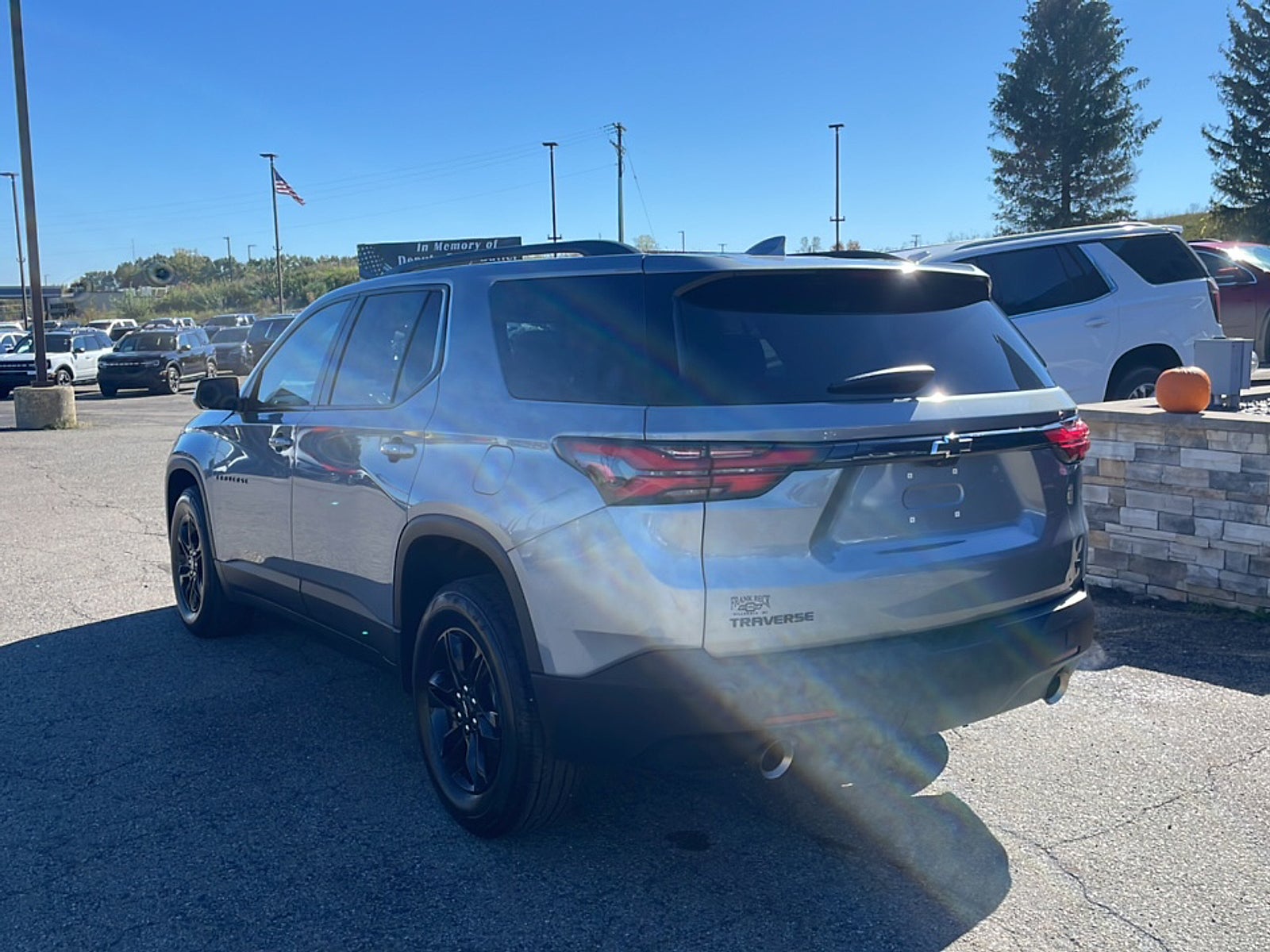 2023 Chevrolet Traverse LT Cloth