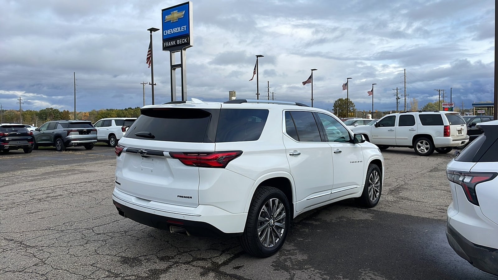 2023 Chevrolet Traverse Premier