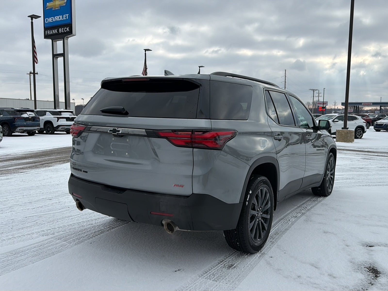 2023 Chevrolet Traverse RS