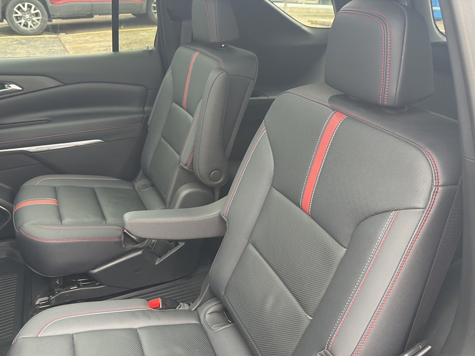2025 Chevrolet Traverse RS