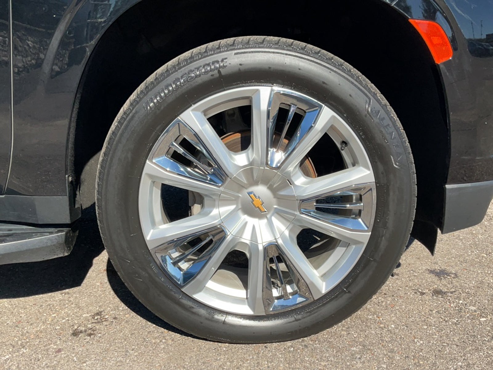 2023 Chevrolet Suburban High Country