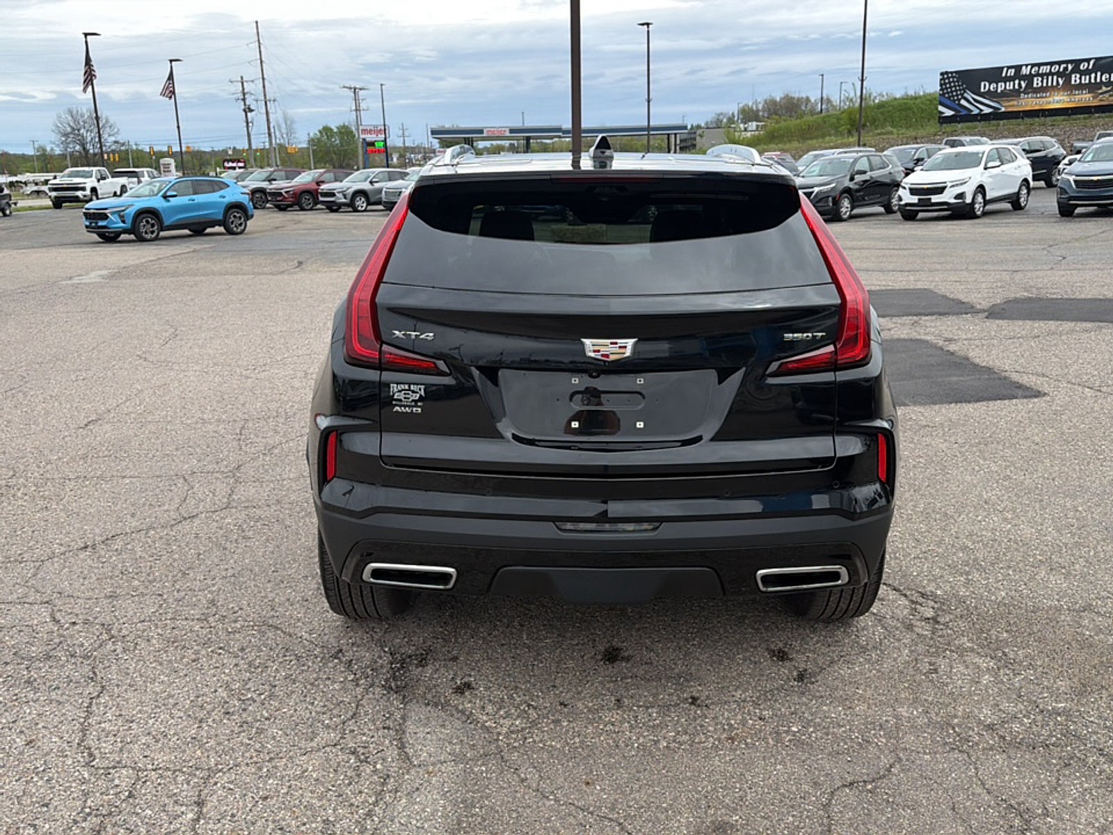 2024 Cadillac XT4 Premium Luxury