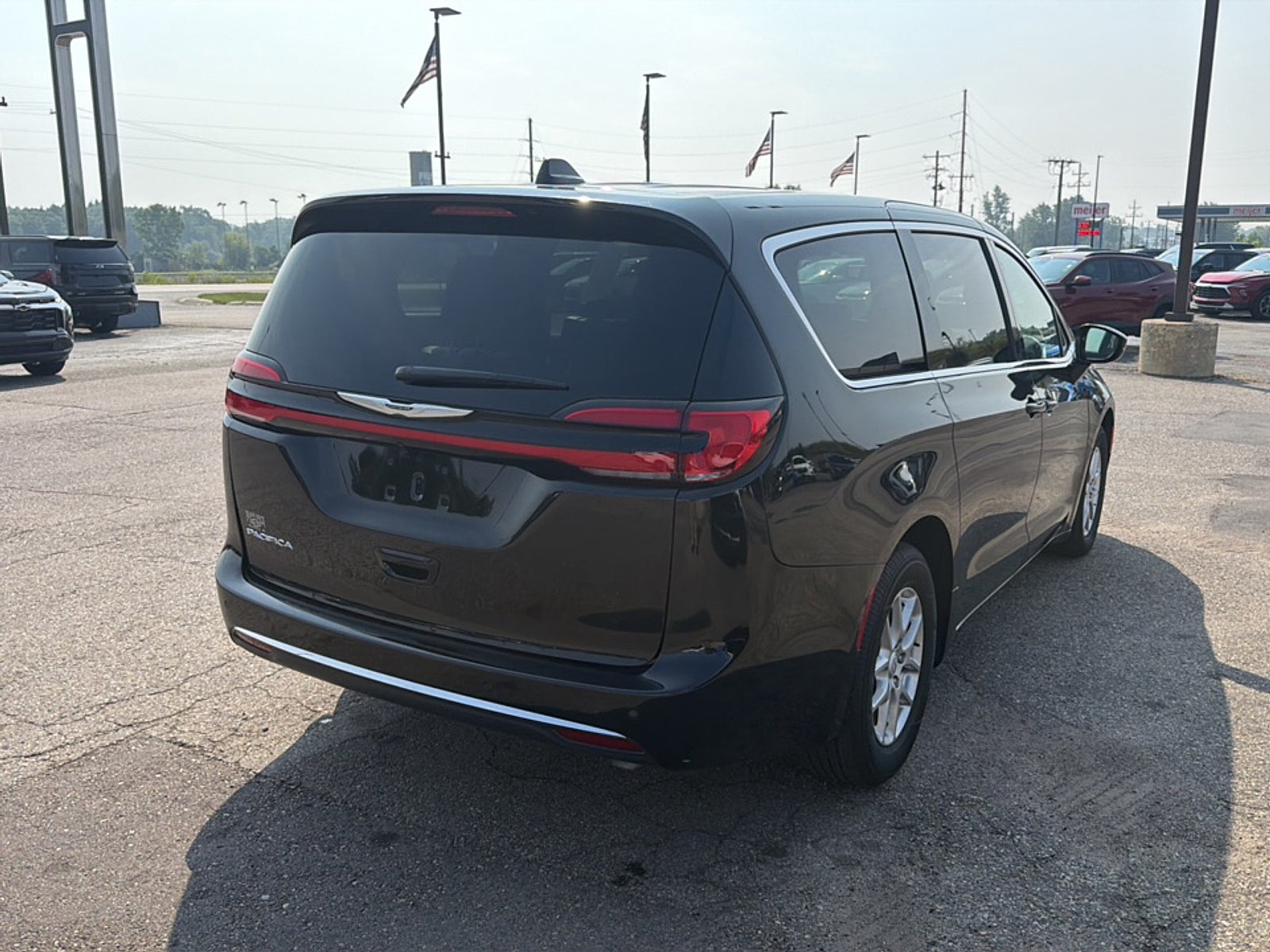 2026 Chrysler Pacifica Select