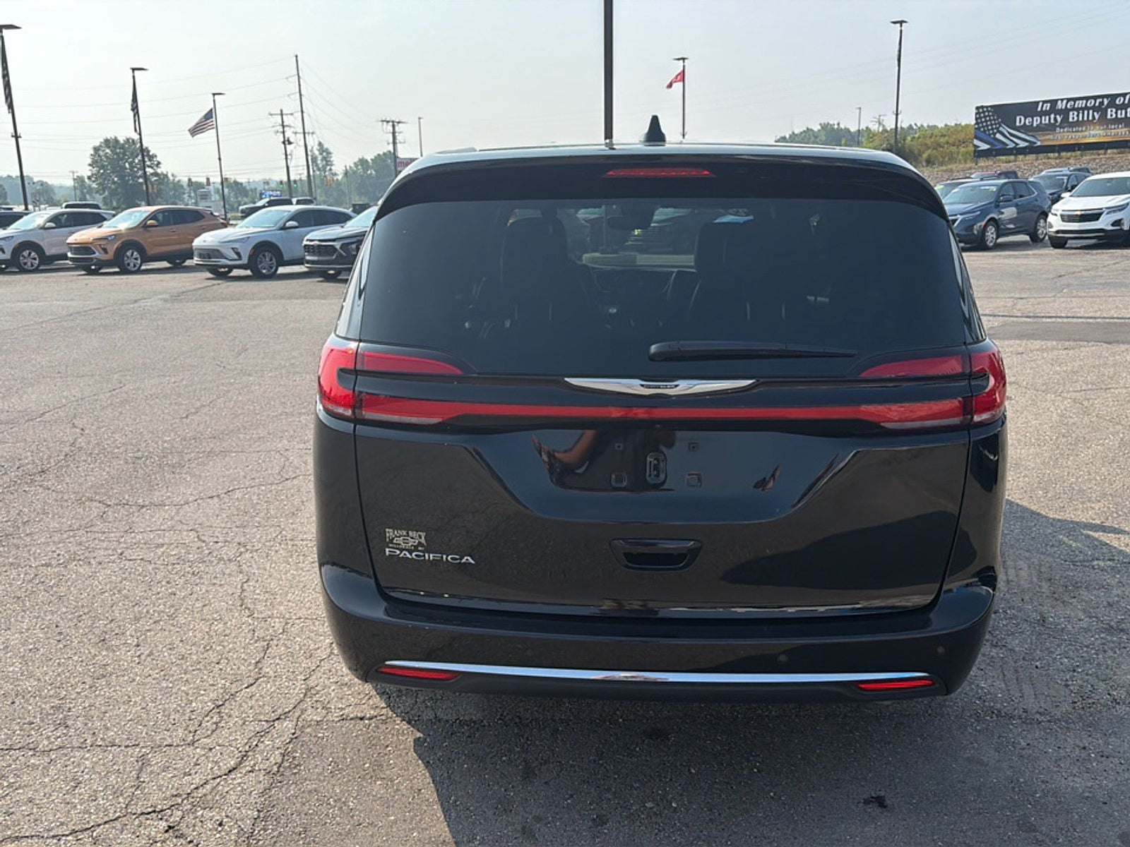 2025 Chrysler Pacifica Select