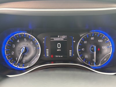2023 Chrysler Voyager LX