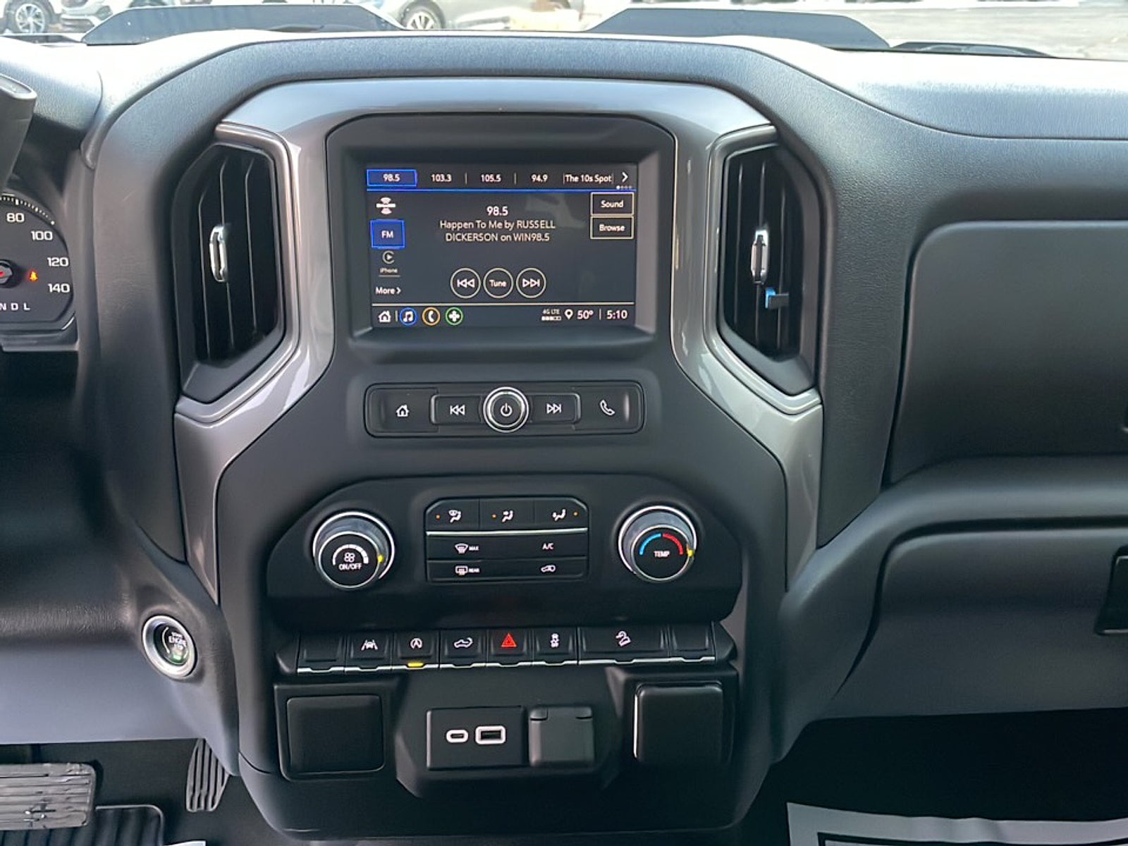 2022 Chevrolet Silverado 1500 Custom Trail Boss