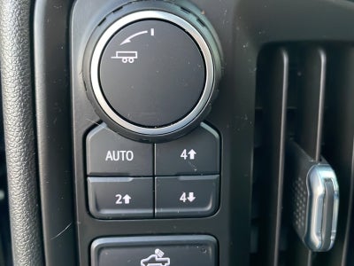 2022 Chevrolet Silverado 1500 Custom Trail Boss