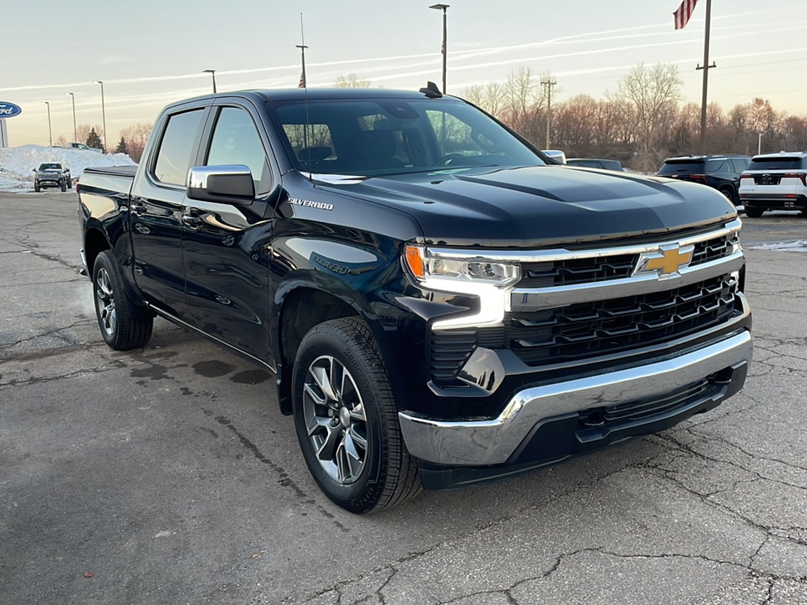 2024 Chevrolet Silverado 1500 LT (2FL)
