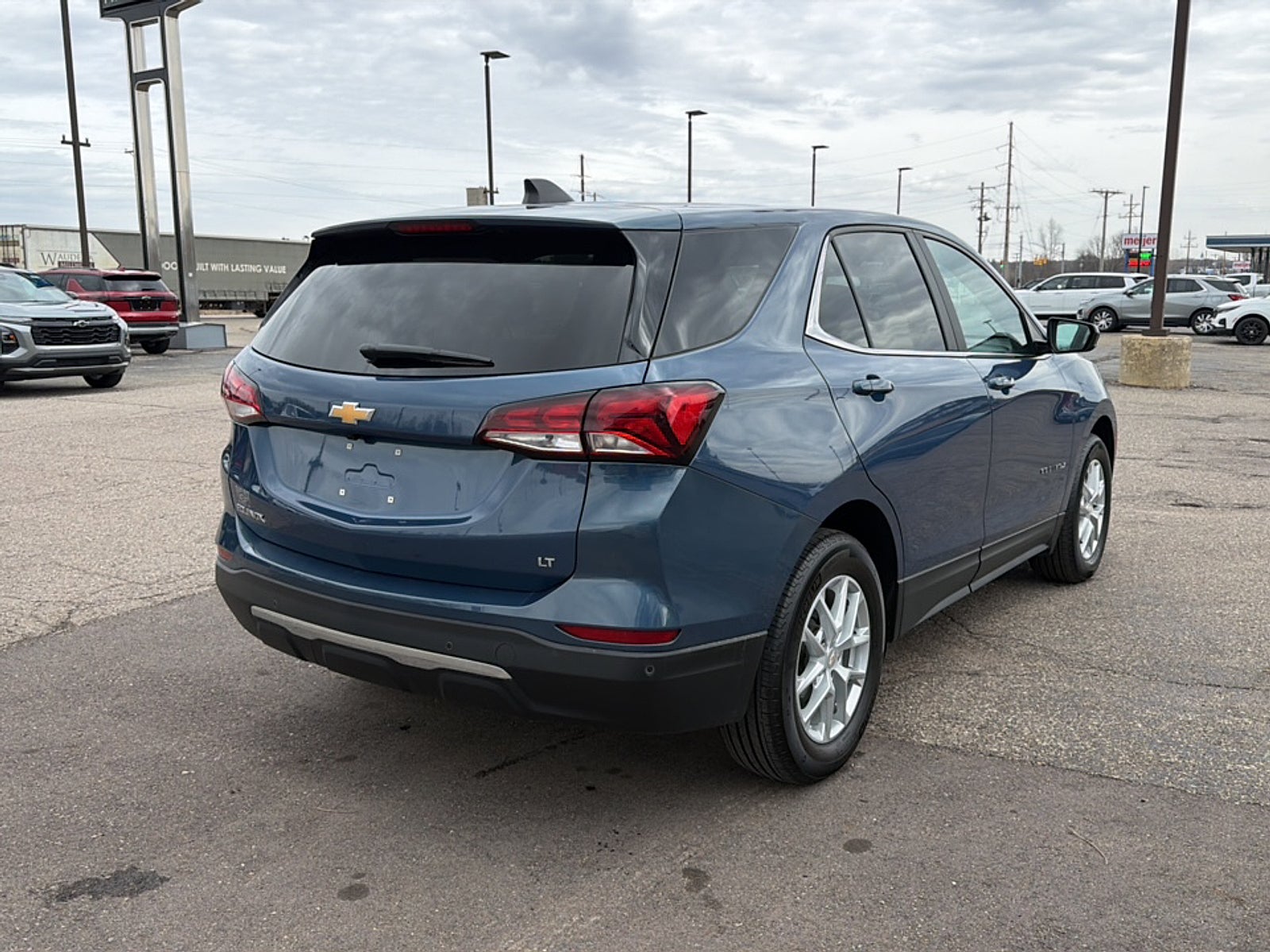 2024 Chevrolet Equinox LT