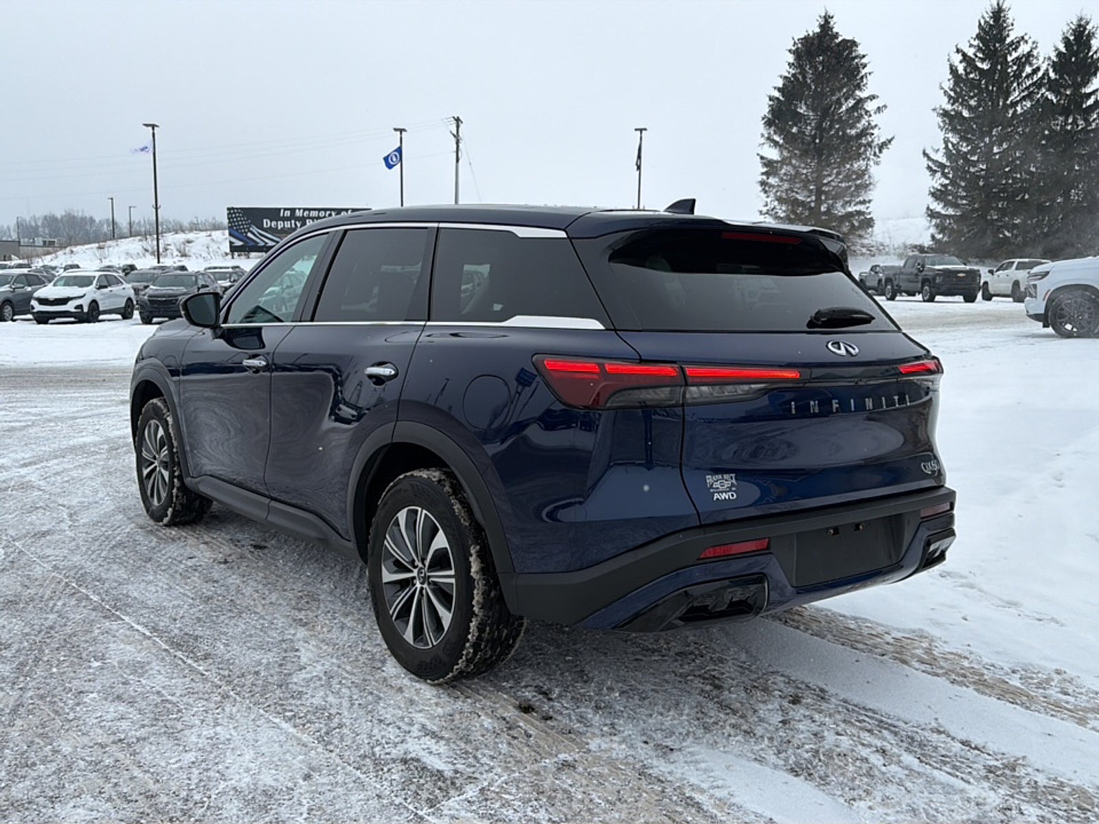 2023 INFINITI QX60 PURE