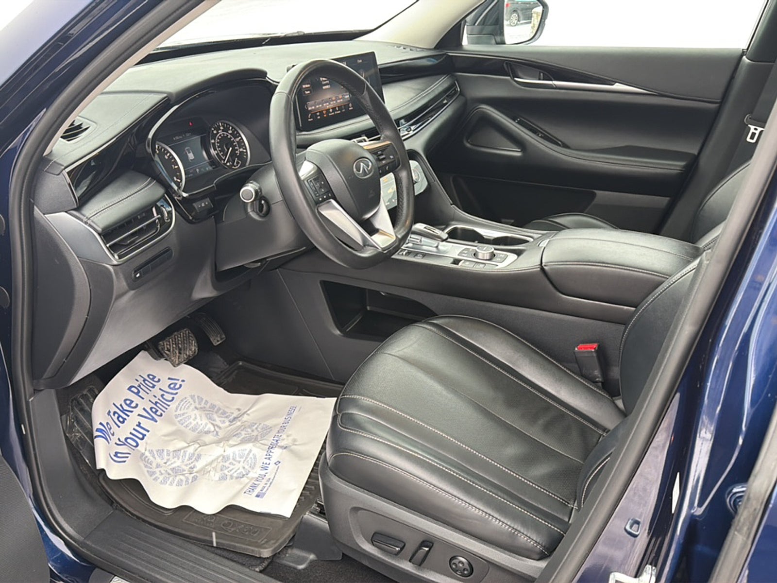 2023 INFINITI QX60 PURE