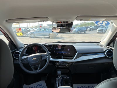 2025 Chevrolet Trax LT