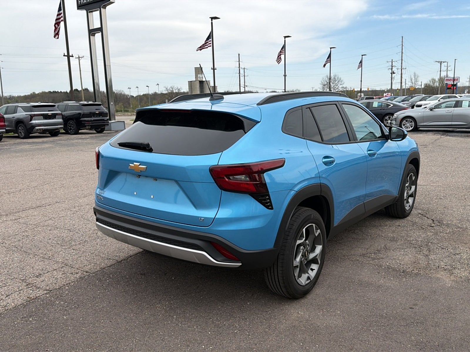 2025 Chevrolet Trax LT