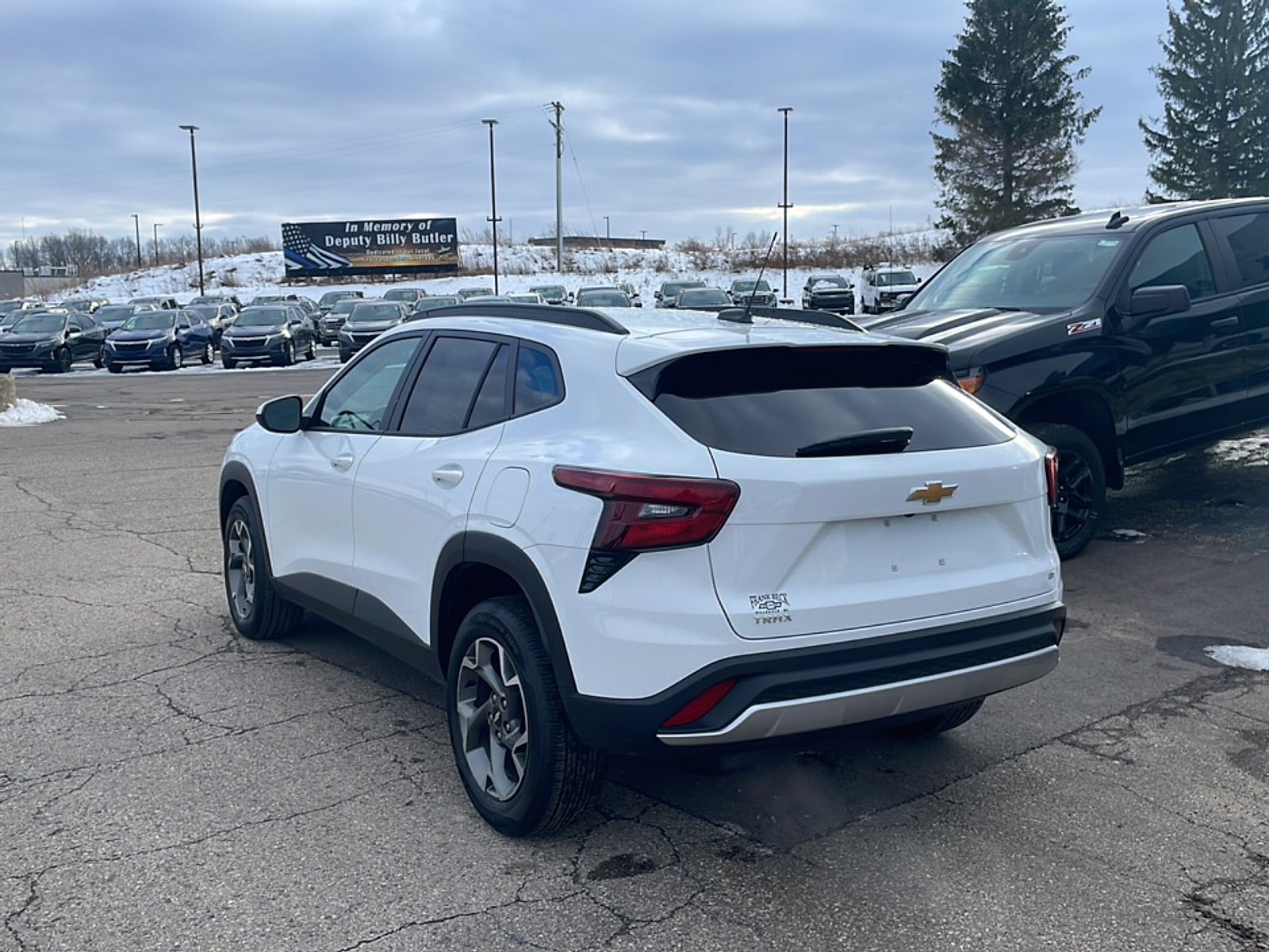 2025 Chevrolet Trax LT